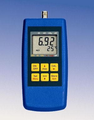 Präzisions-pH-/Redox-/Temperatur-Meßgerät, 299,00 €